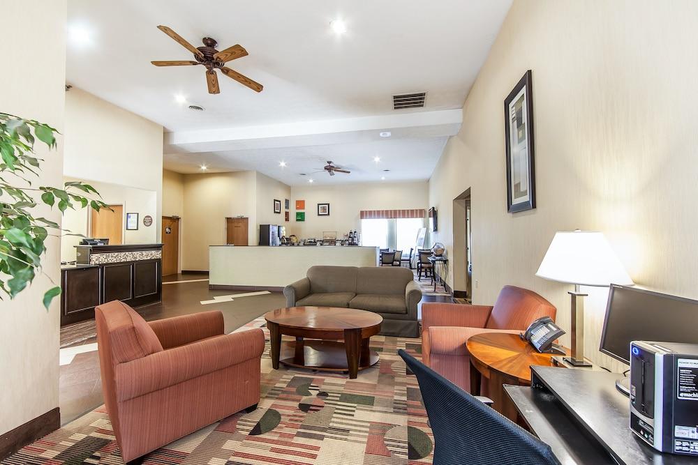 Quality Inn & Suites Rosemount Bagian luar foto