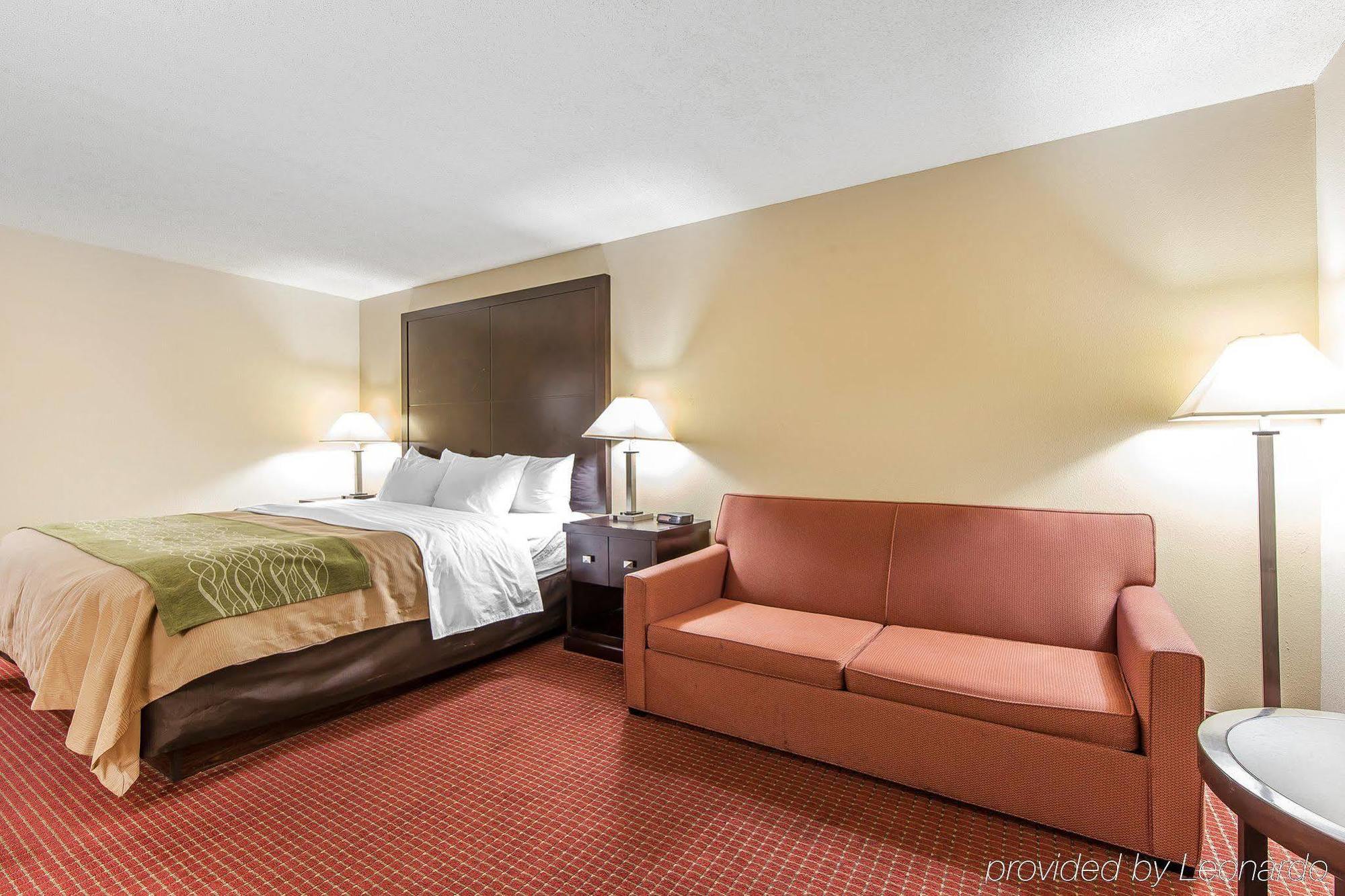 Quality Inn & Suites Rosemount Bagian luar foto